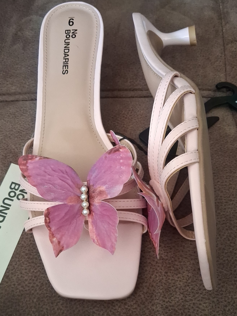 No Boundaries Pink Butterfly Strappy Slide Heels Size 9